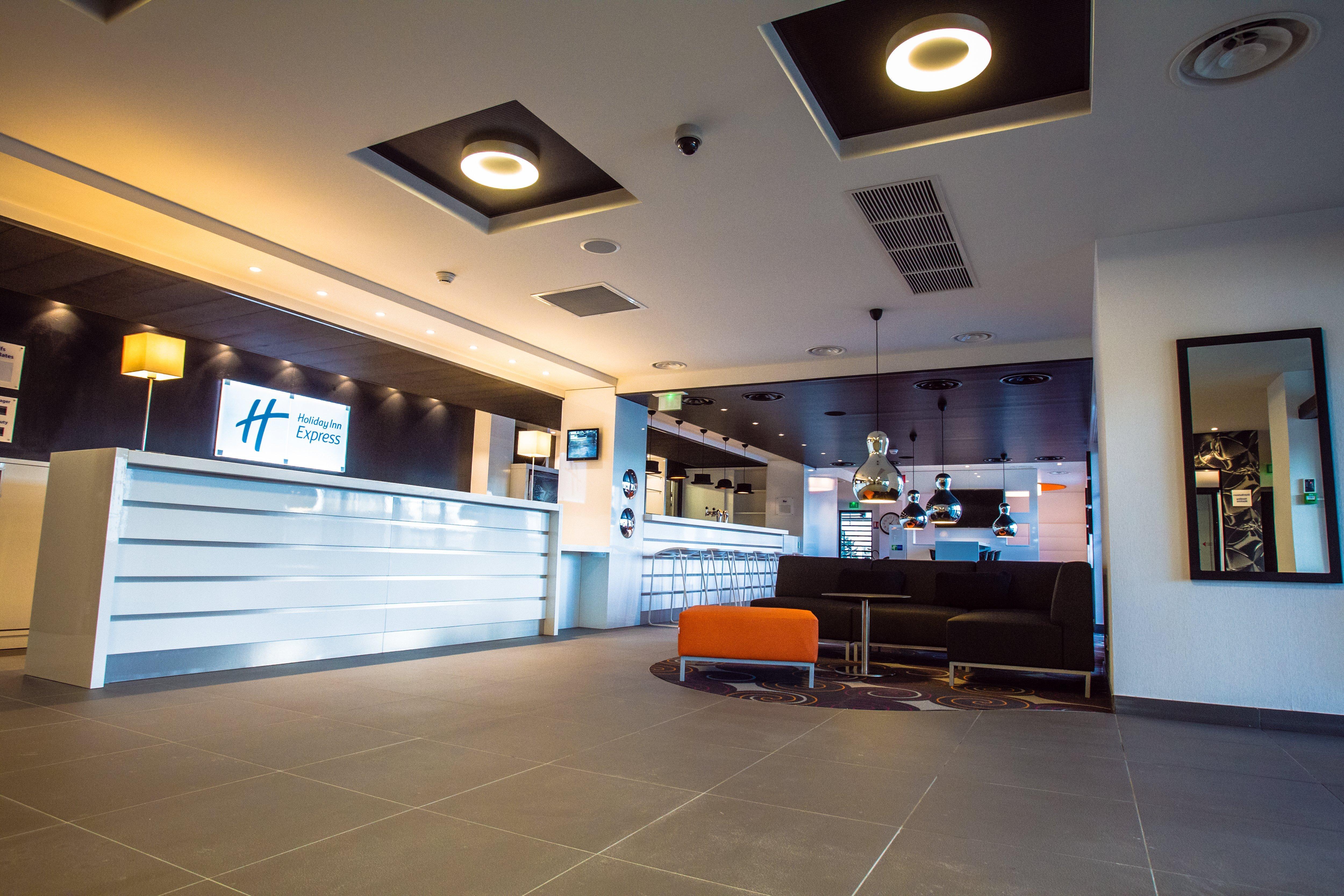Holiday Inn Express Dijon By Ihg Saint-Apollinaire  Eksteriør billede